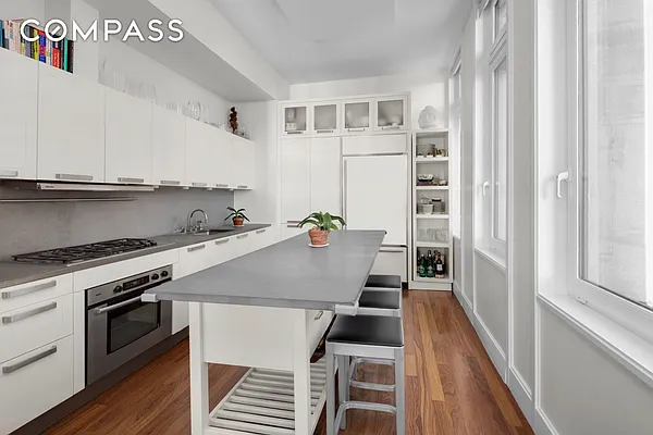 Rented by Compass | media 3