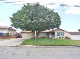 34335 Fairview Dr, Yucaipa, CA 92399