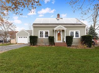 36 Mendon St, Blackstone, MA 01504
