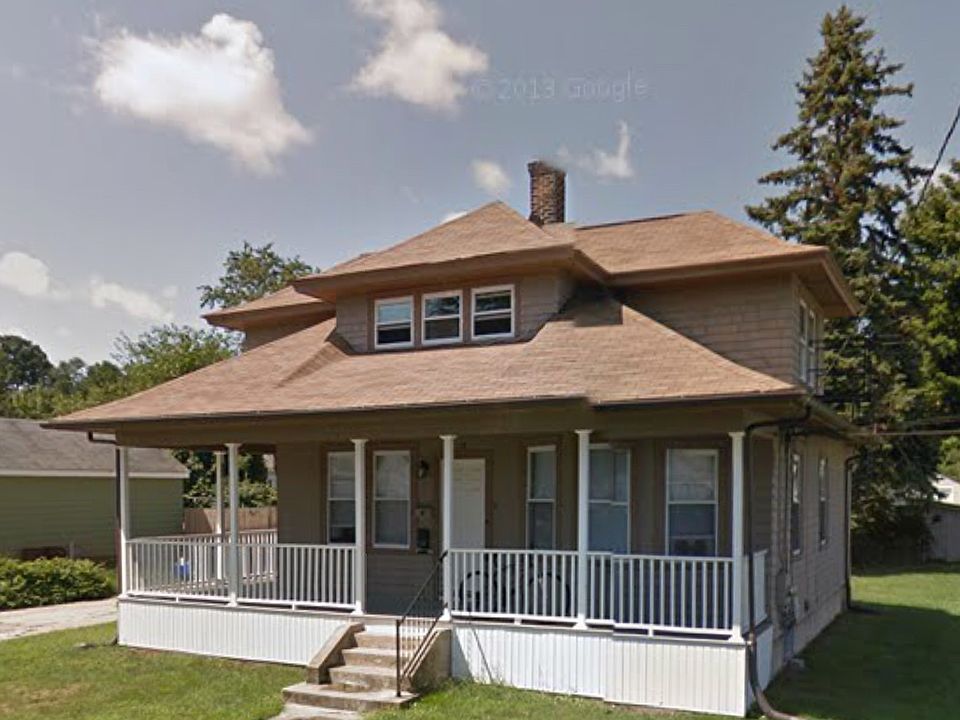 1st image of 17 Mary Ave