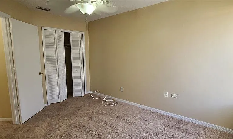 2411 Berkshire Ct — Photo 26