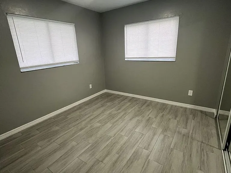 119 Gordon Ave S — Photo 11