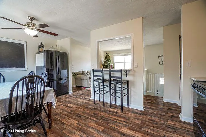 5203 Baywood Dr — Photo 3
