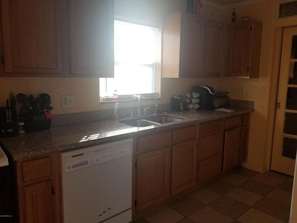 2nd image of 2306 Sandy Ct