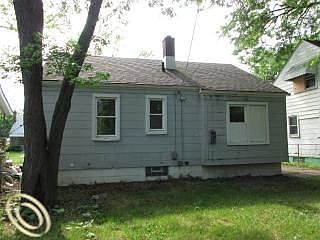 4th image of 8090 Rosemont Ave