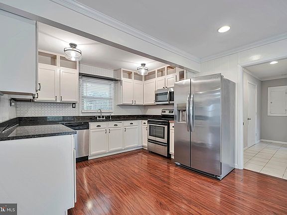 4th image of 12312 Melling Ln
