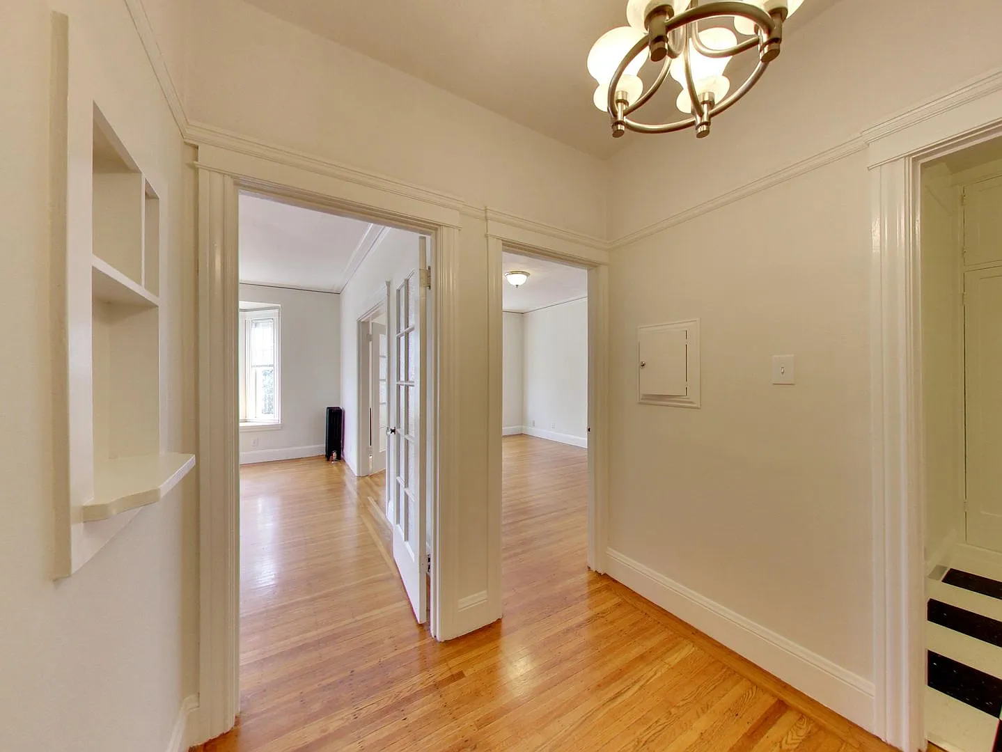 830 Hayes Street (1321R) — Photo 3