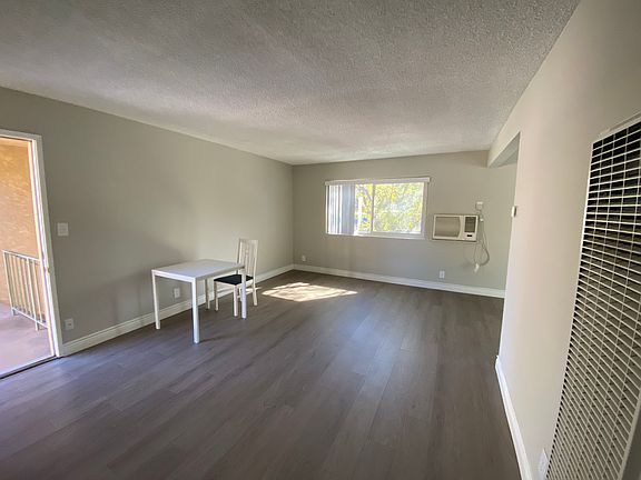 5th image of 285 E Del Mar Blvd APT 5