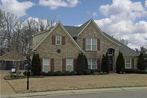 1st image of 100 Eagle Valley Dr