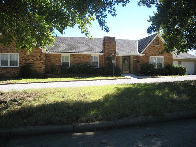 1st image of 1108 Bluff View Dr