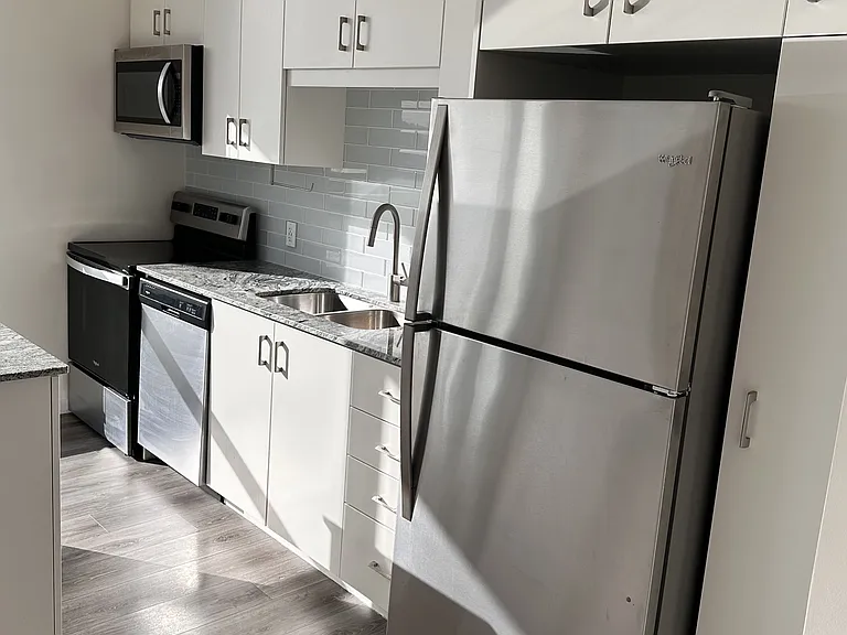 104 Garment St #408 — Photo 4