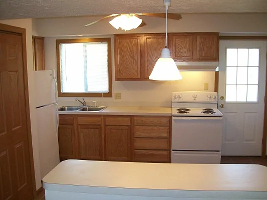 Barber Knolls Apartments — Photo 3