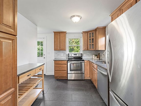 4th image of 3 Walter St