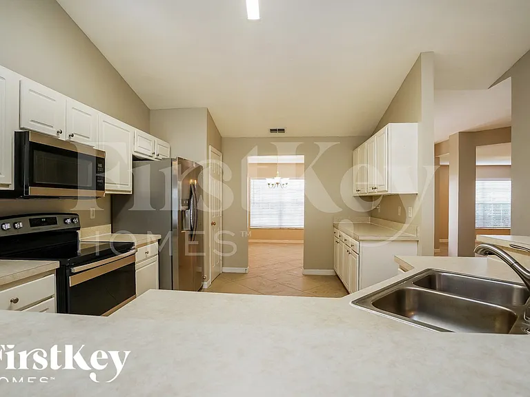 8140 Liriope Loop — Photo 6