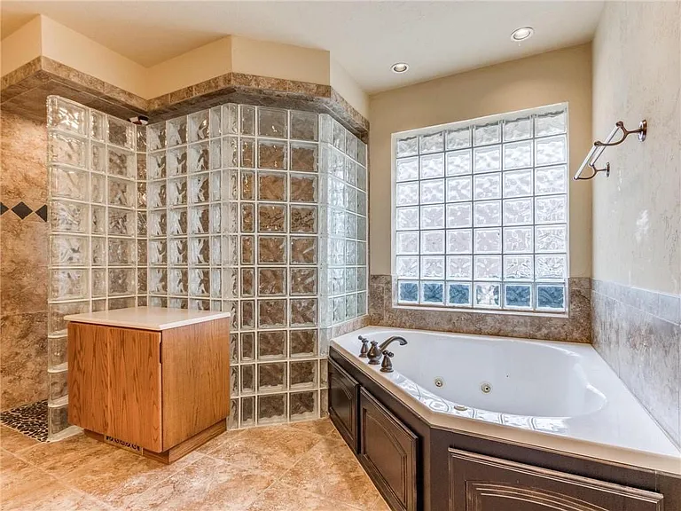 4908 Arbuckle Dr — Photo 24