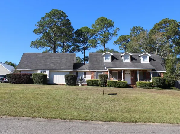 1111 Deerpath Rd, Dothan, AL 36303