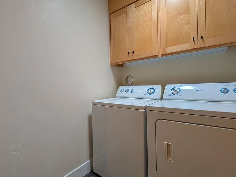 2474 Willamette Aly — Photo 17