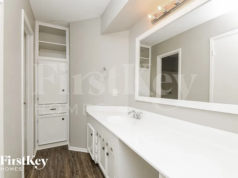 500 Hinton St — Photo 11