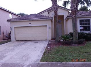 216 Seminole Lakes Dr, Royal Palm Beach, FL 33411