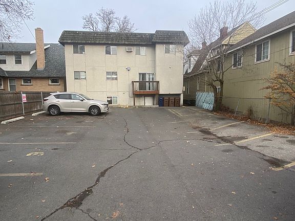 3rd image of 708 E Mission Ave #5