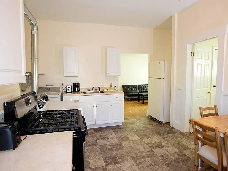 42 Everett St #1 — Photo 9