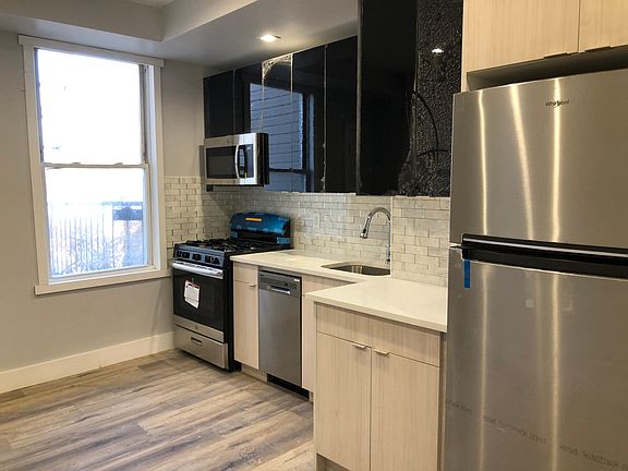 3rd image of 308 Clerk St #22F