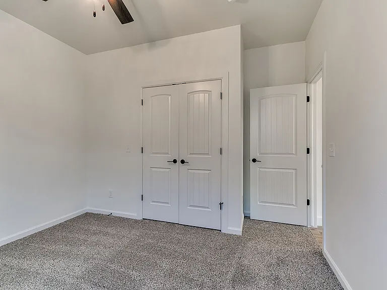 1901 Hollow Crest Ct — Photo 68