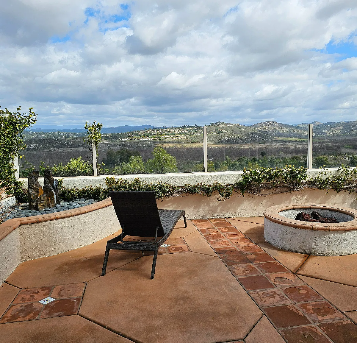 4 bed, 1912 sqft, $4,900 — Photo 1