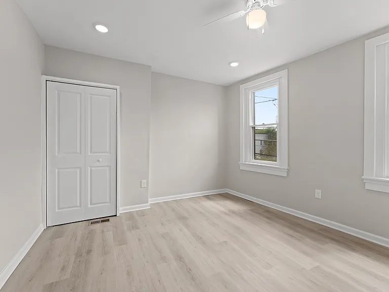 3010 Emerald St — Photo 6