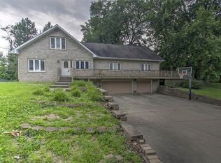 39 Lombardy Dr, Decatur, IL 62521