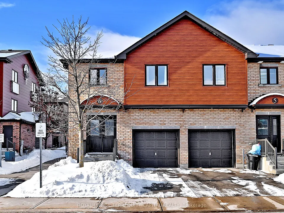 31 Madelaine Dr #6