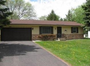 3903 Oak Ter, Saint Paul, MN 55110