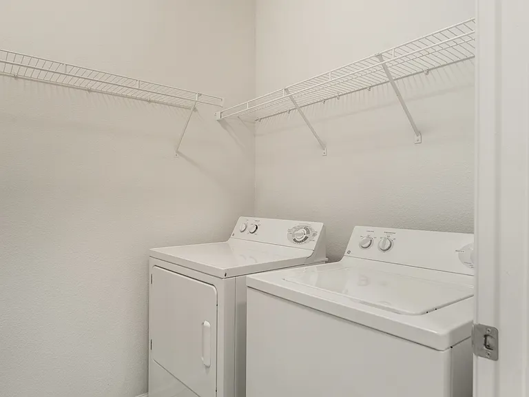 Ironwood Apartments and Townhomes — Photo 32