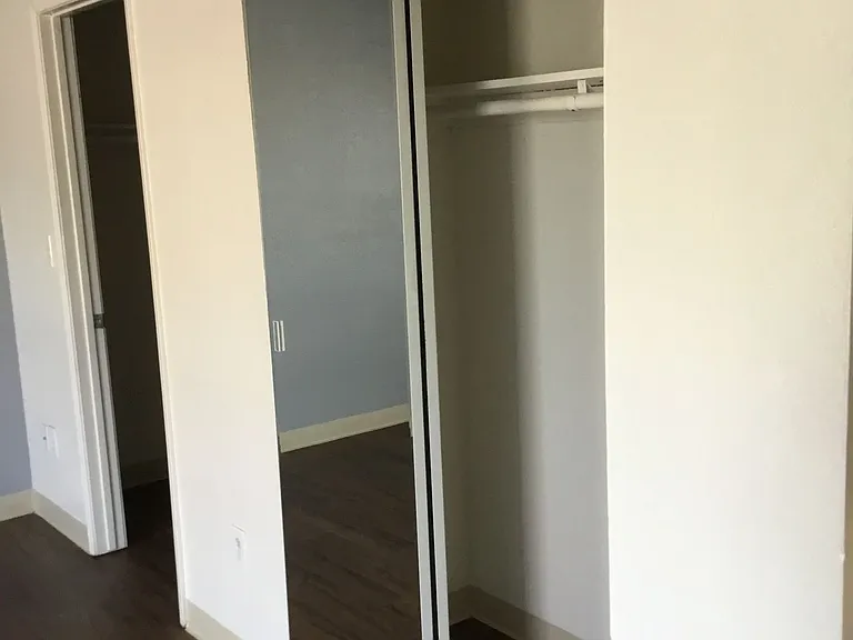 Vista Bella Apartment Homes — Photo 19