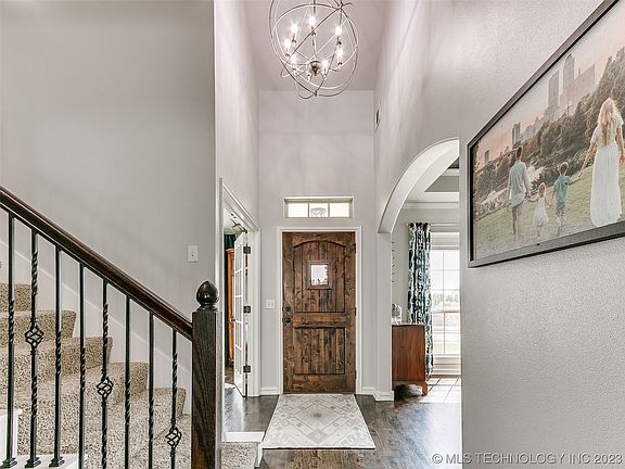 5th image of 2809 N Juniper Ave