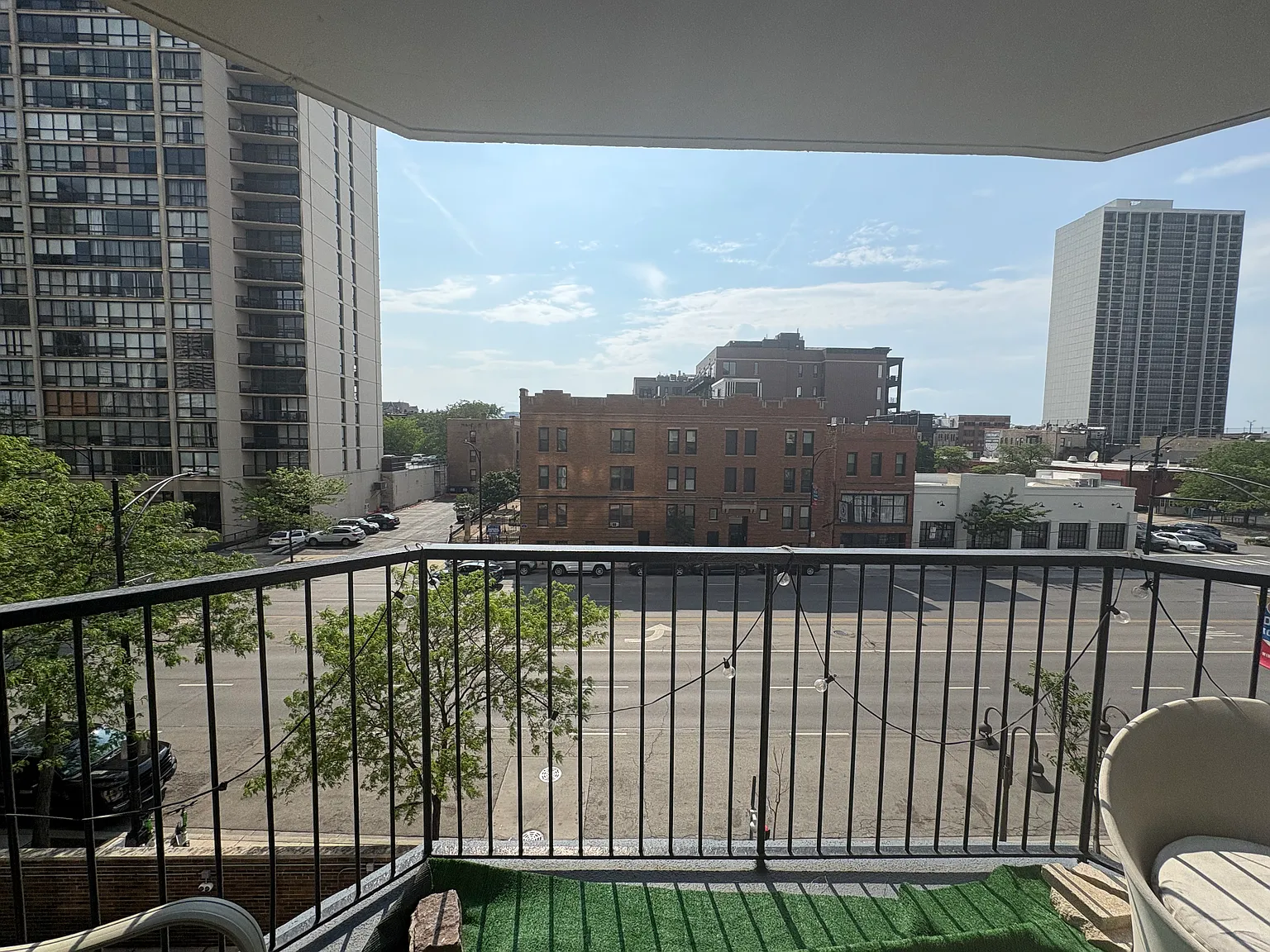 2 bed, 1215 sqft, $3,999 — Photo 2