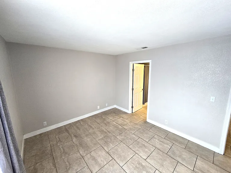 4300 N Lamont St #291 — Photo 10