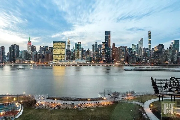 Rented by Luxury Apartments LIC | media 12