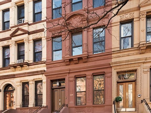 2nd image of 224 W 137th St