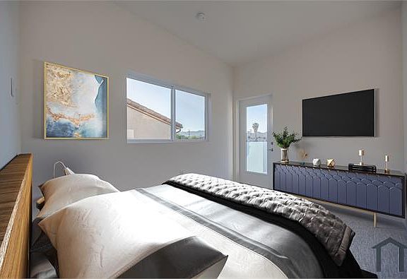 4th image of 5122 Maplewood Ave #201