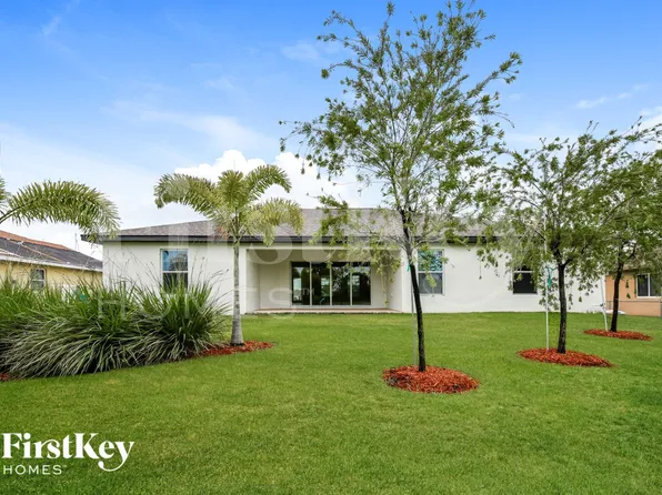 934 NW 6th Pl, Cape Coral, FL 33993