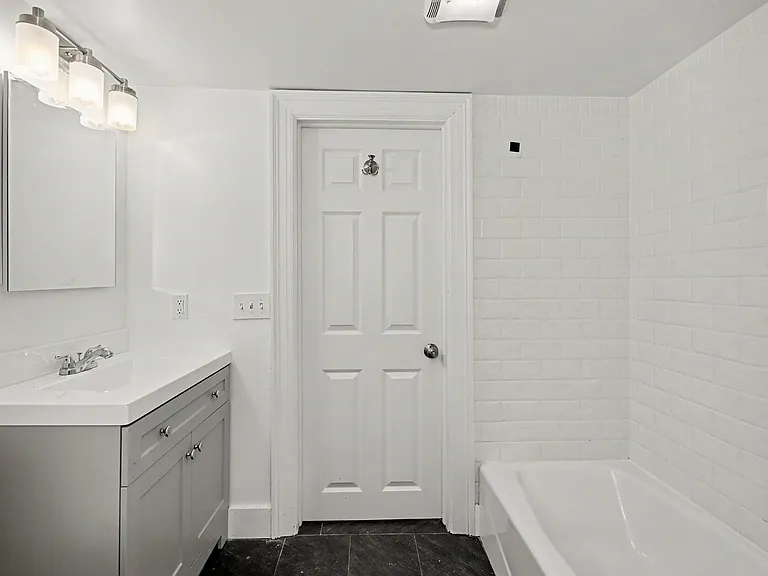 19 Spring Hill Ave #2 — Photo 7