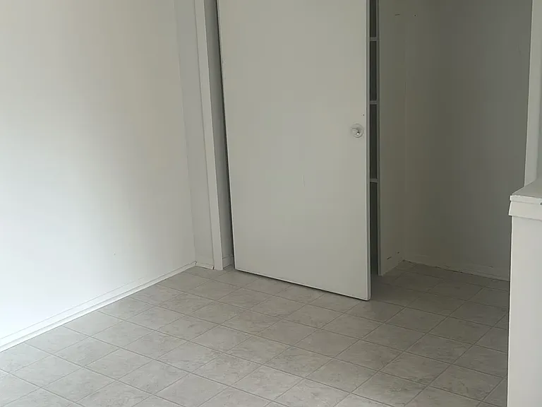 Garden Lane Apartments — Photo 3
