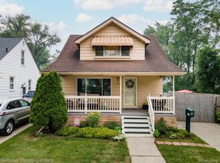 4177 Biddle St, Wayne, MI 48184