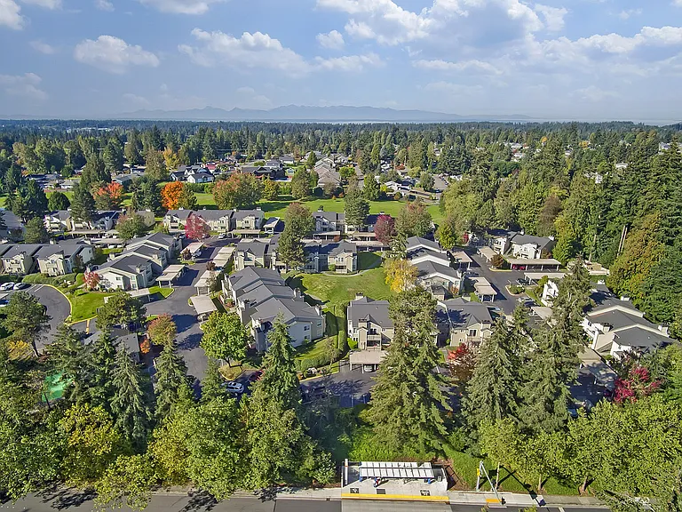 Conveniently Located in Lynnwood