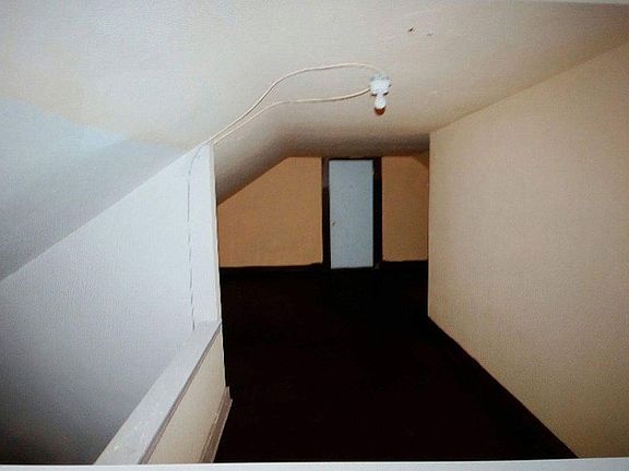 5th image of 120 Illinois Ave