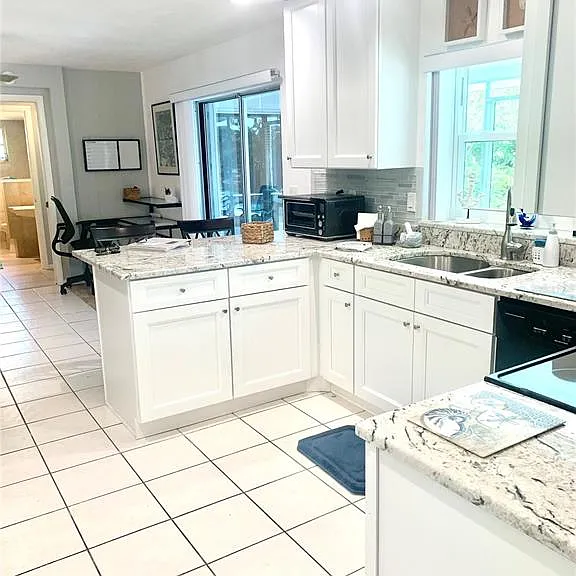 1714 Meadowood St — Photo 21