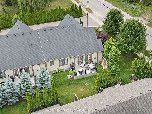 3rd image of 2 Sawmill Ln
