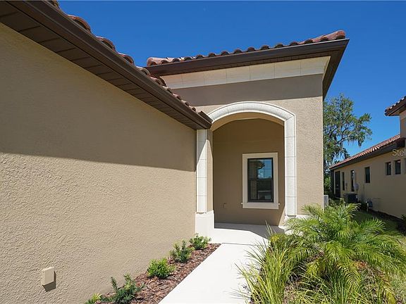 4th image of 255 Carlino Dr