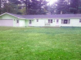 4805 N Shore Dr NE, Kalkaska, MI 49646